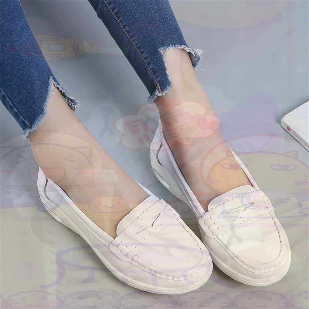 Women Accessories Shop Name Ideas - Miękkie wsuwane buty damskie w dużych