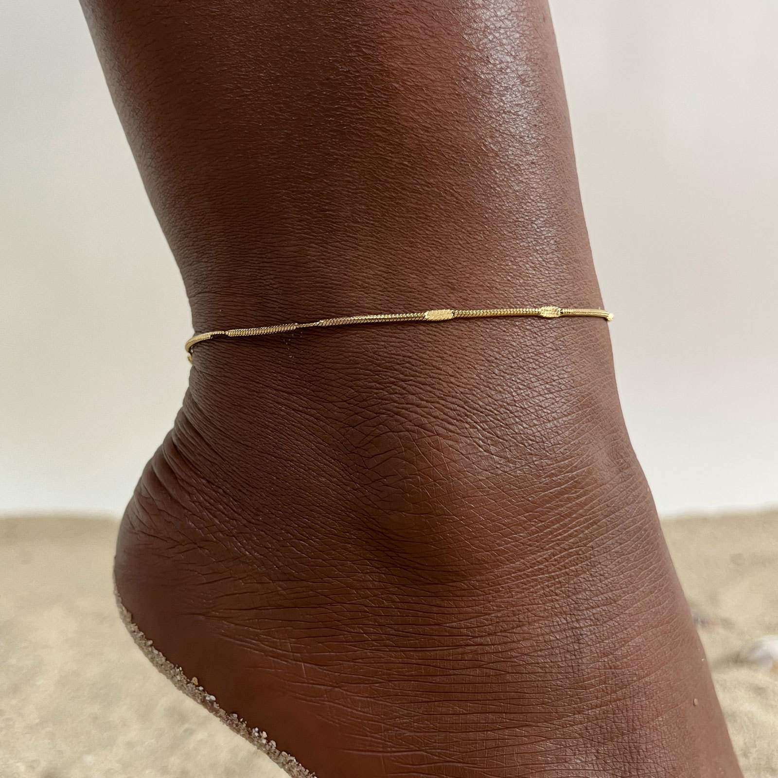 Delikatne damskie bransoletki  – Beaded Anklet Chain recenzja i cena