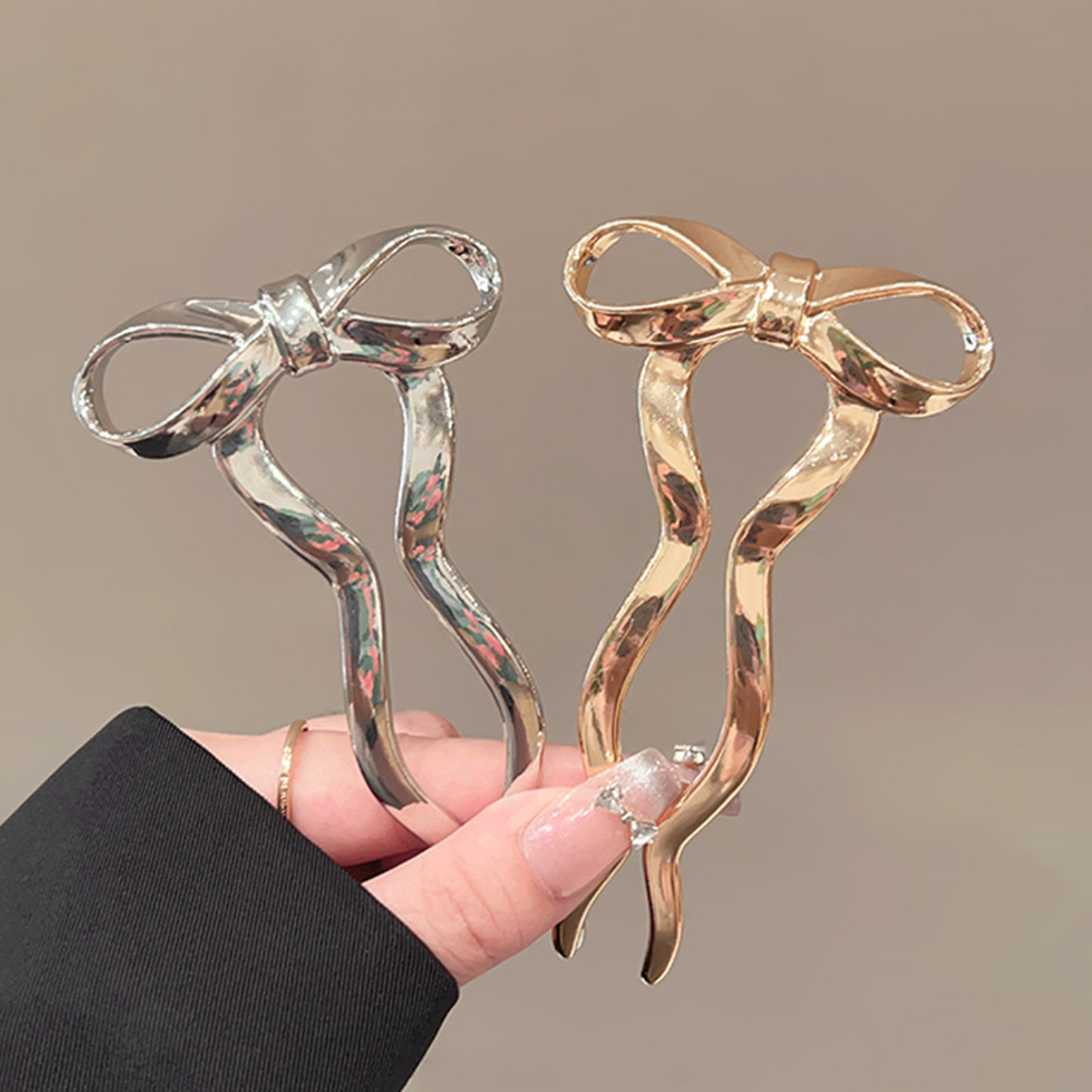 Elegancka spinka do włosów w k – Women Accessories Holder recenzja i cena
